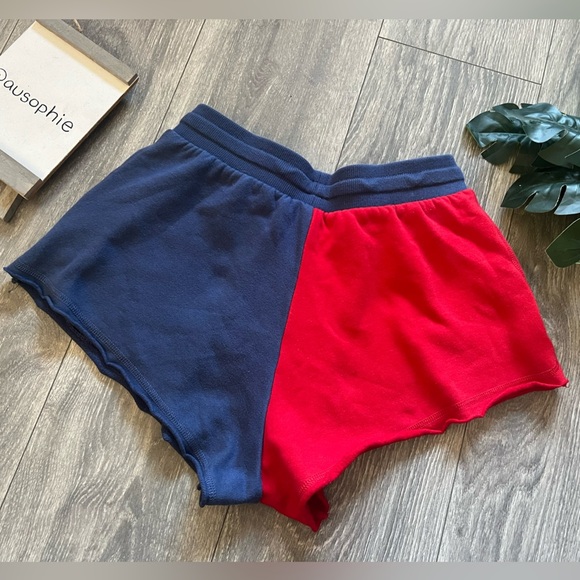 Modern Lux USA colorblock high waisted sweat shorts. Size S - Picture 5 of 5